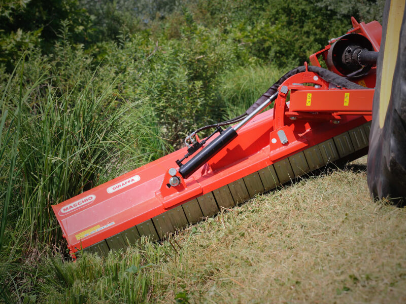 GIRAFFA XL - Side-mounted mulcher