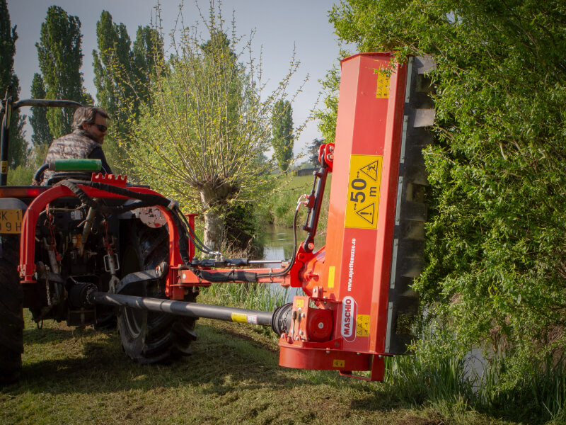 GIRAFFA S - Side-mounted mulcher