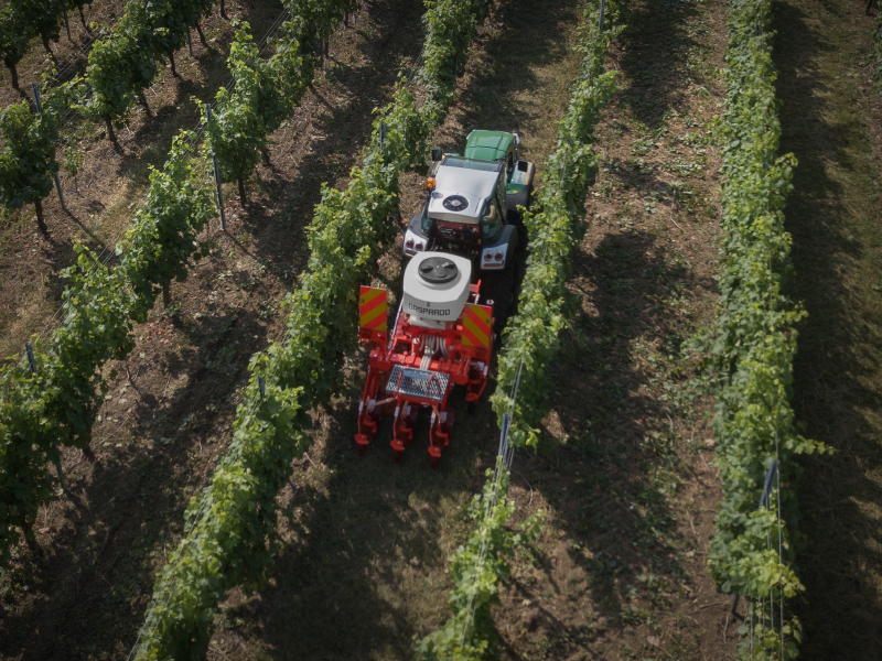 DIRETTA V - Pneumatic seed drill for direct inter-row seeding in the vineyard