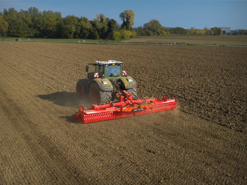 JUMBO RAPIDO PLUS - Power harrow with folding frame