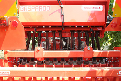 ADJUSTABLE DISPENSING OF THE SEED