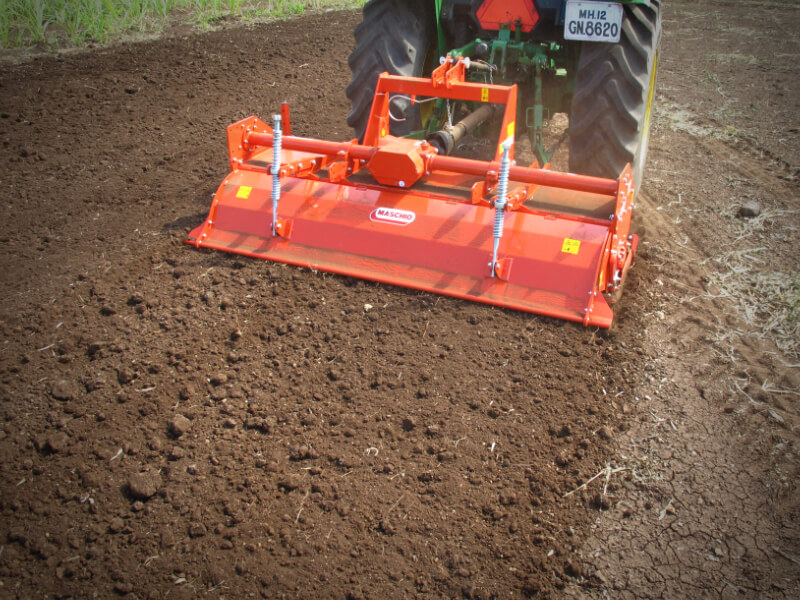 U - Cultivador fijo con cambio de velocidad