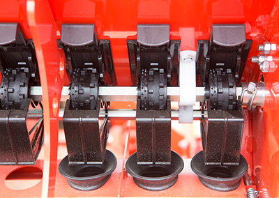 CLOSING BLADES
