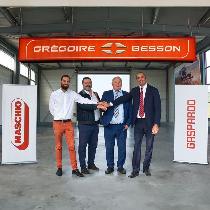 Maschio Gaspardo et Grégoire Besson
